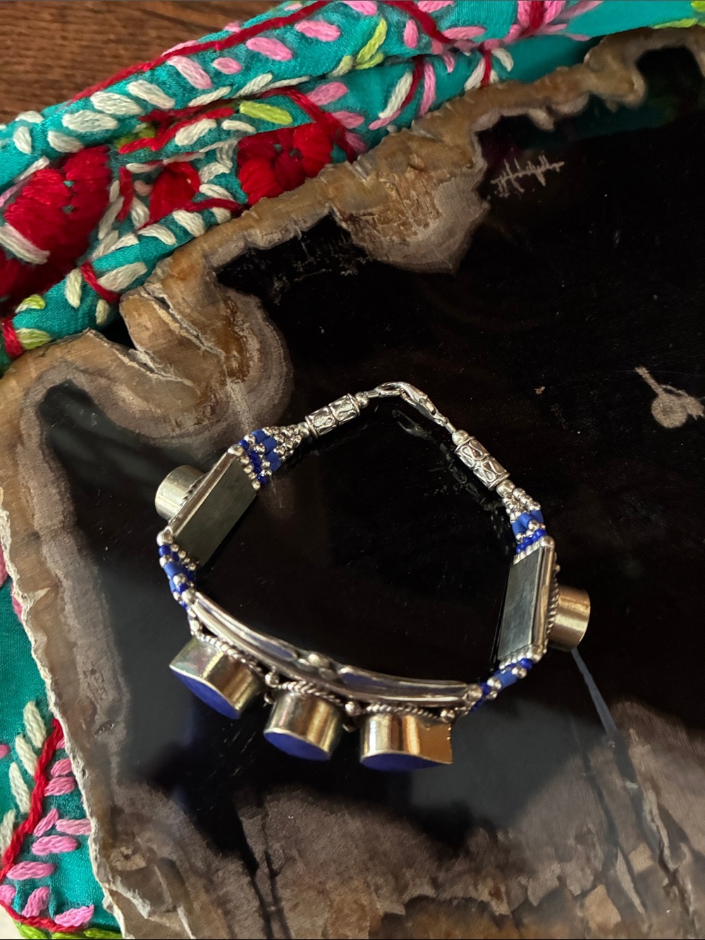 Handmade Blue Stone & Silver Beaded Women's Bracelet - Picture 4 of 4